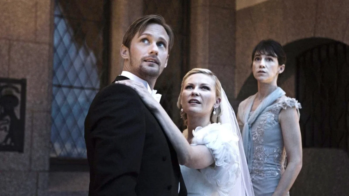 «Меланхолия»  Год. 2011 Режиссёр. Ларс фон Триер Жанр. фантастика