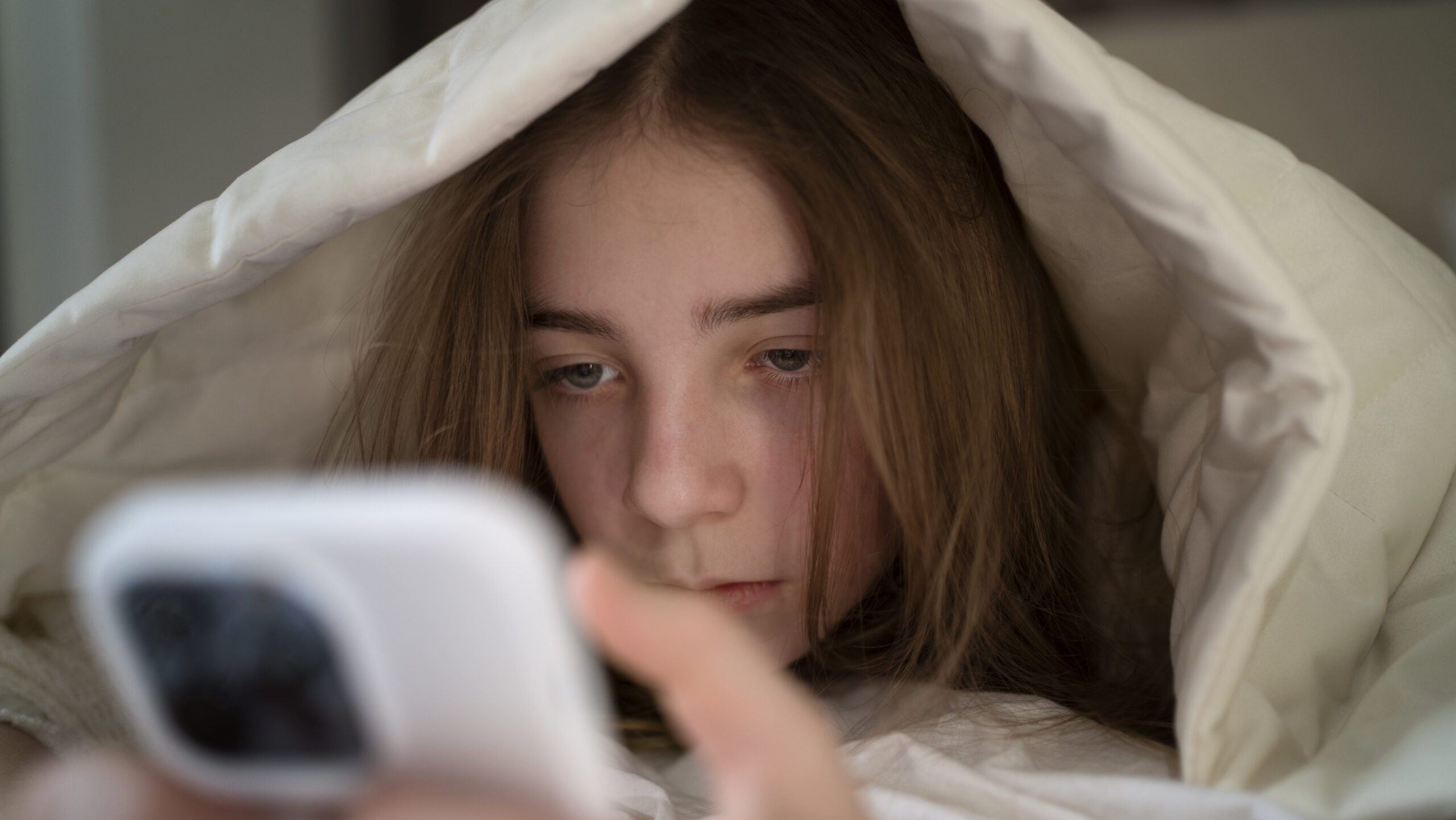 Просыпаешься и сразу в телефон? Не надо так! 10 утренних ритуалов, которые сделают день продуктивным