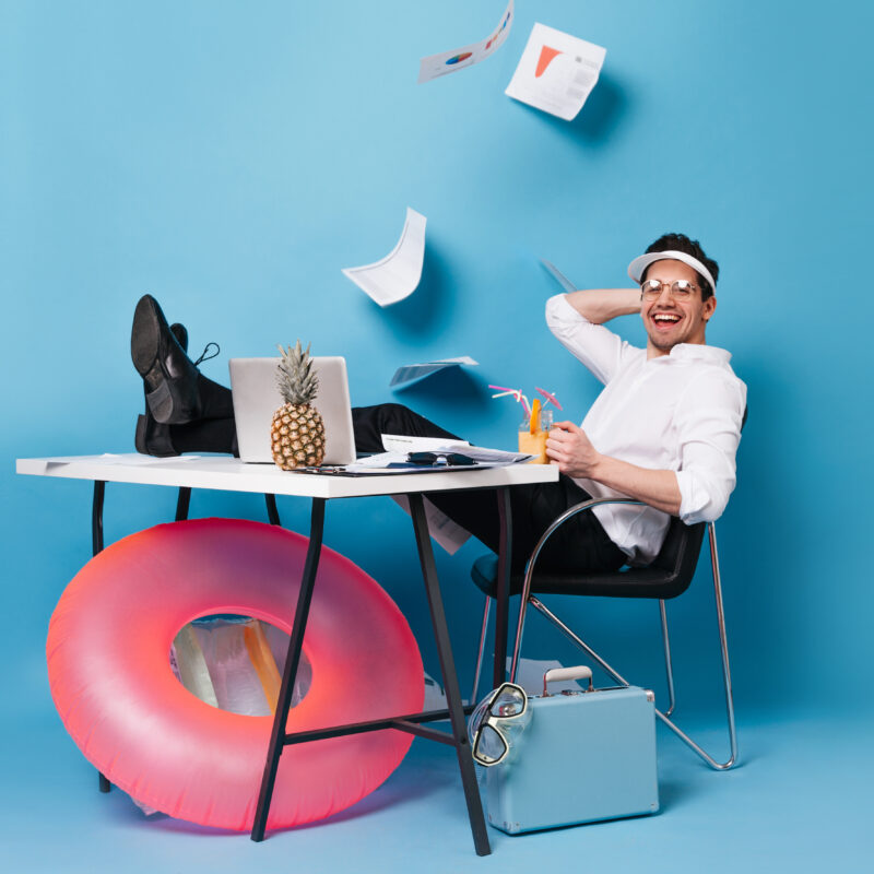 Не вини себя и борись с перфекционизмом. Как сохранить баланс работы и отдыха? Пять шагов