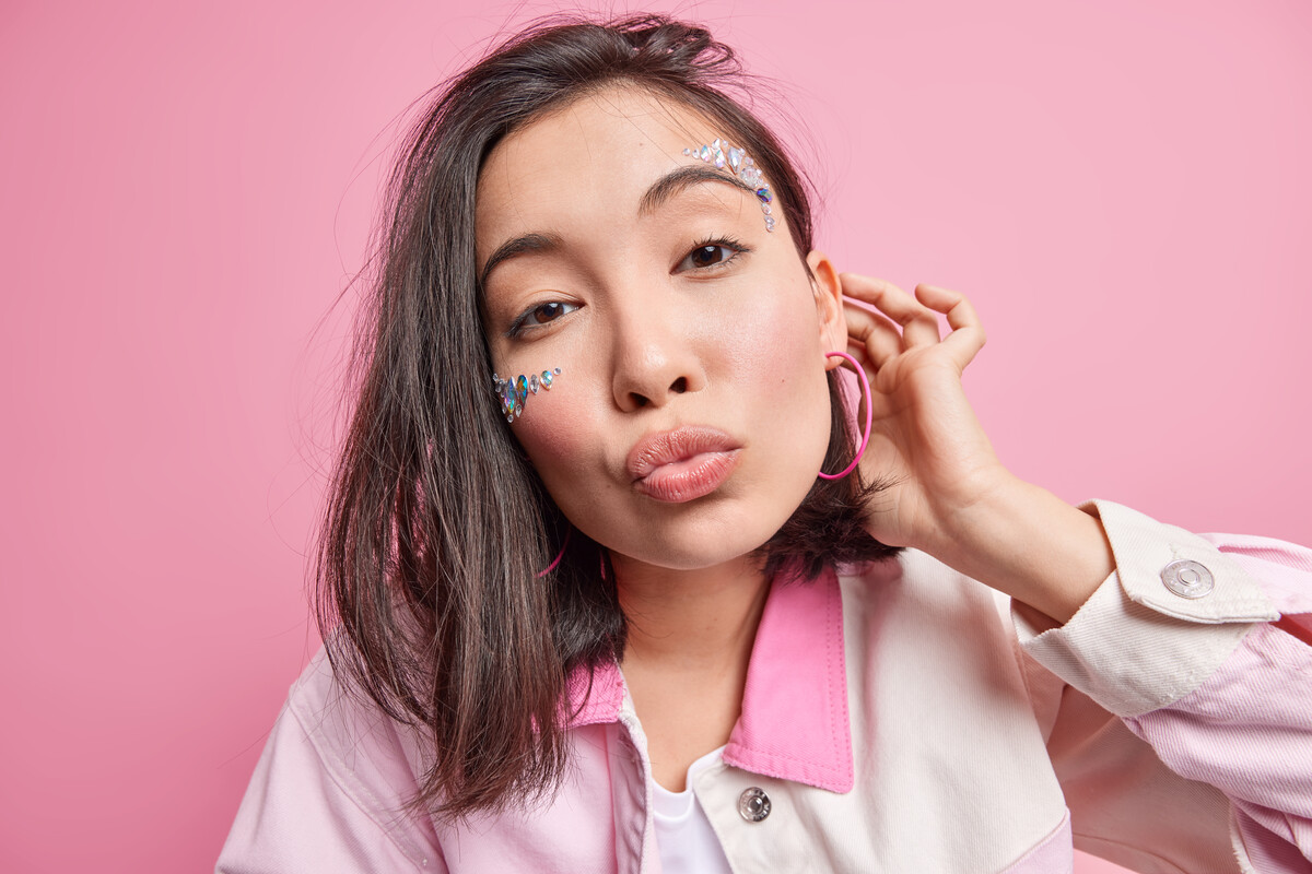 Забудь про стрелки и консилер! Как сделать корейский макияж: пошаговая инструкция