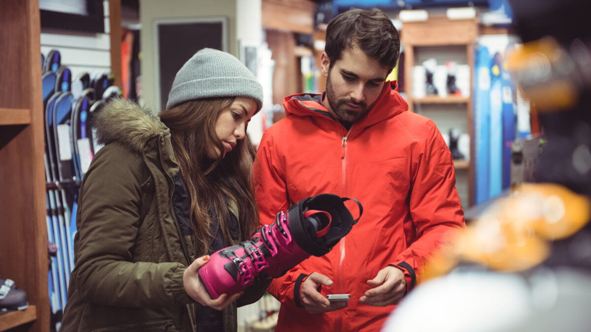 Как выбрать лыжи горные и беговые: памятка от эксперта