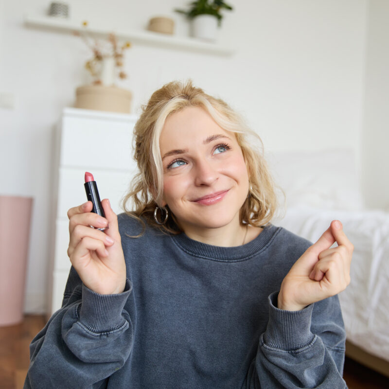 От Древнего Египта до XXI века: как появилась и менялась губная помада