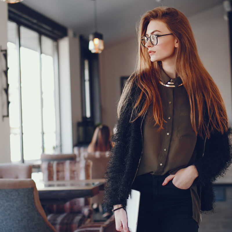 Скупать полмагазина не нужно! Как собрать семь стильных образов для офиса