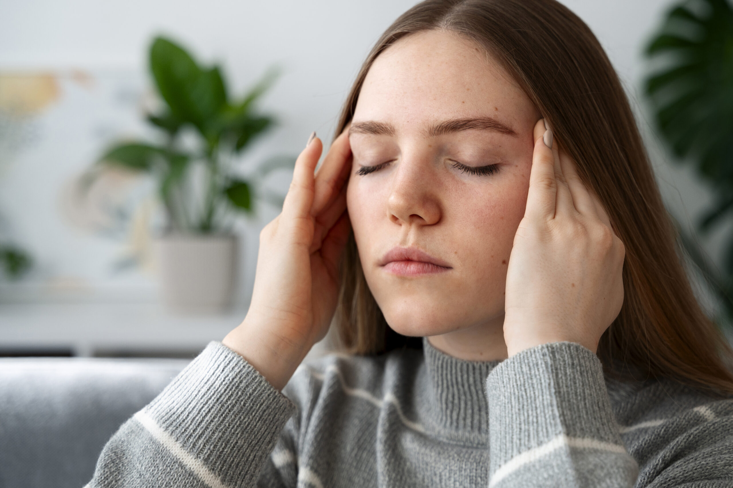 Что такое мигрень и почему она возникает? Симптомы, профилактика, лечение, советы невролога