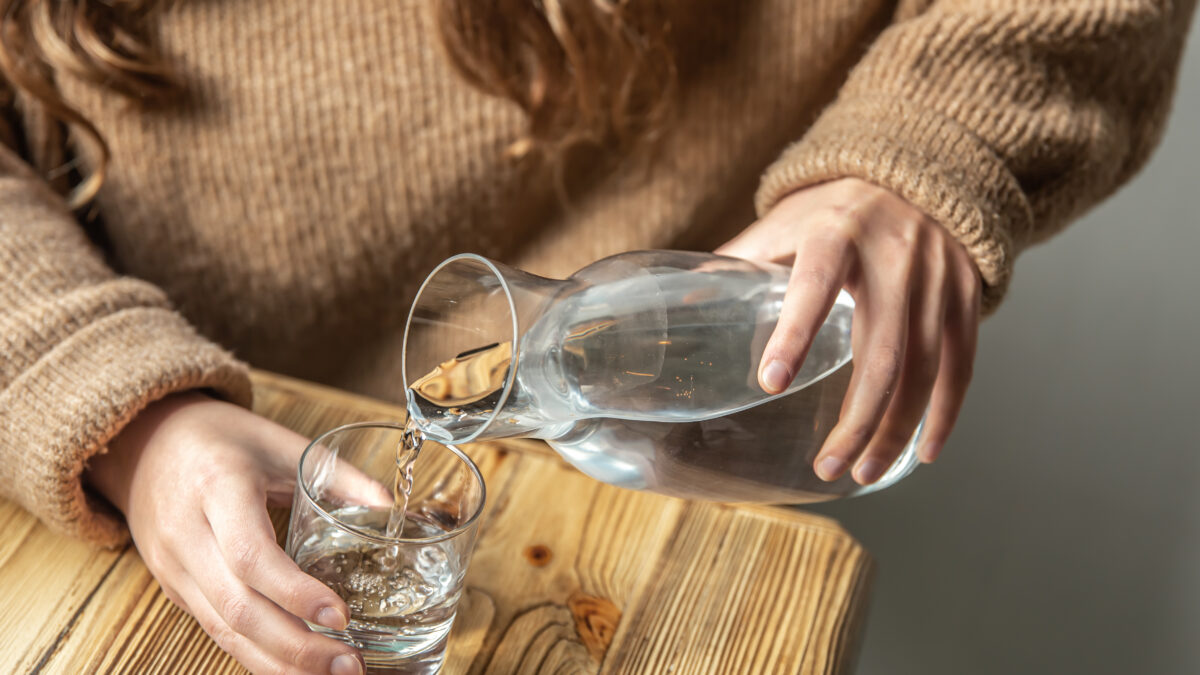 Сколько воды нужно пить и для чего? Рассказала диетолог