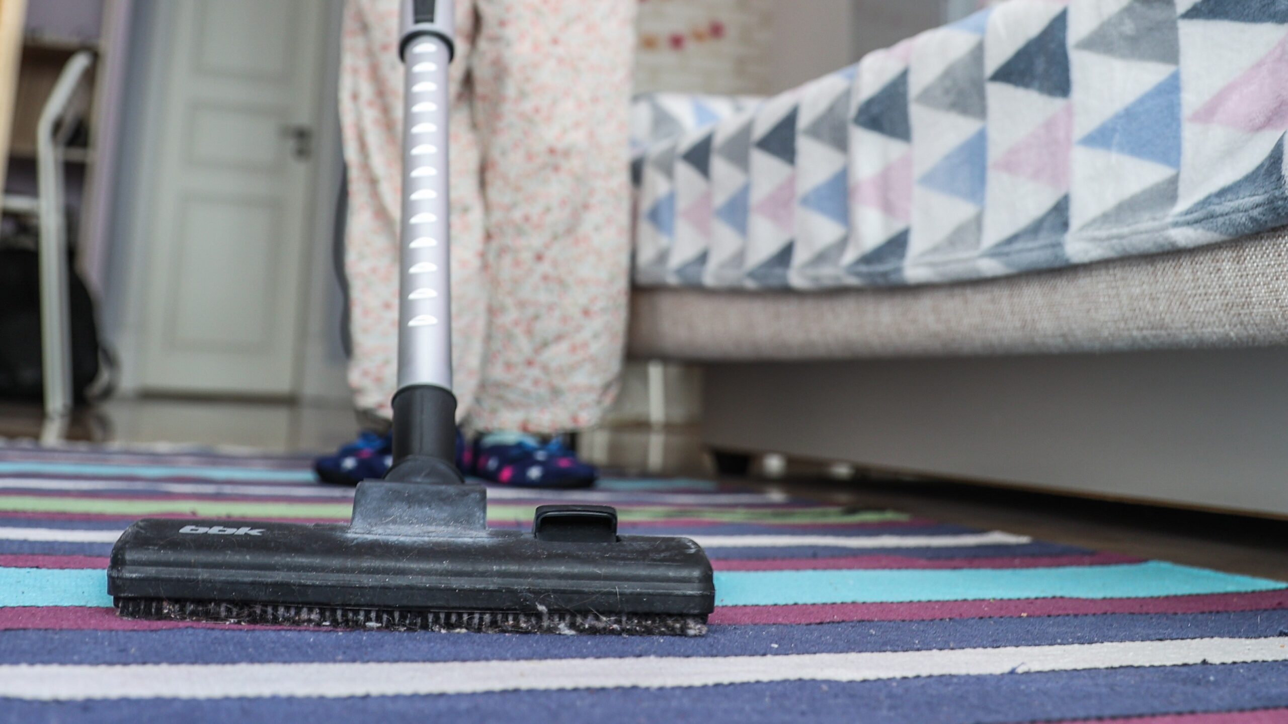 Ни к швабре, ни к чистым полам не тянет: почему нам лень убираться?