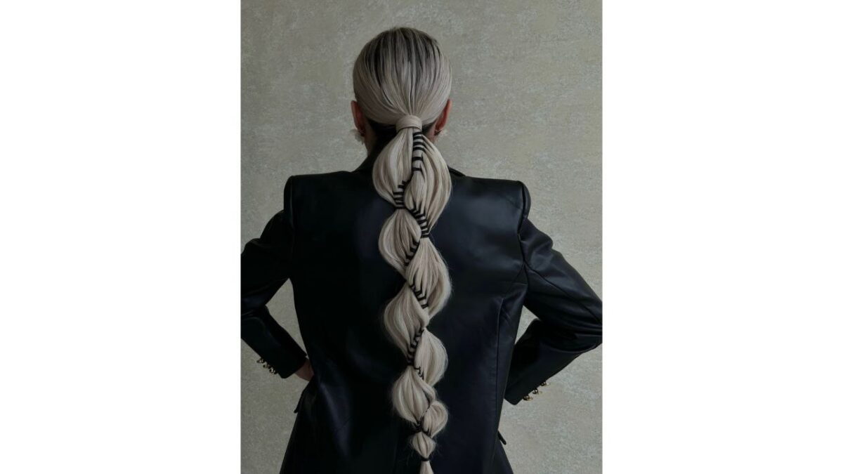 В тренде пучки и хвосты! Стилист назвал топ-10 идей причёсок на Новый год 2026