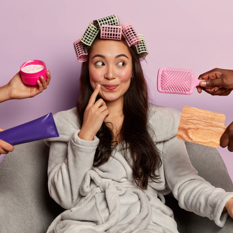 Поясом от халата или палочками! Как сделать кудри в домашних условиях? Пошаговая инструкция