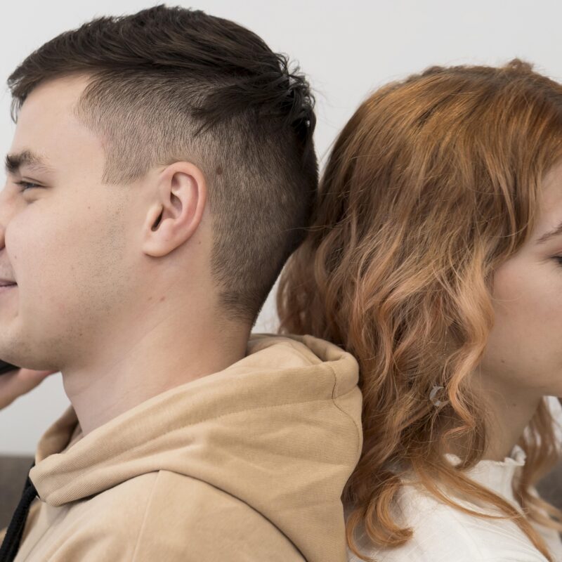 «Токсики» повсюду: как общаться с людьми, которым плевать на личные границы?