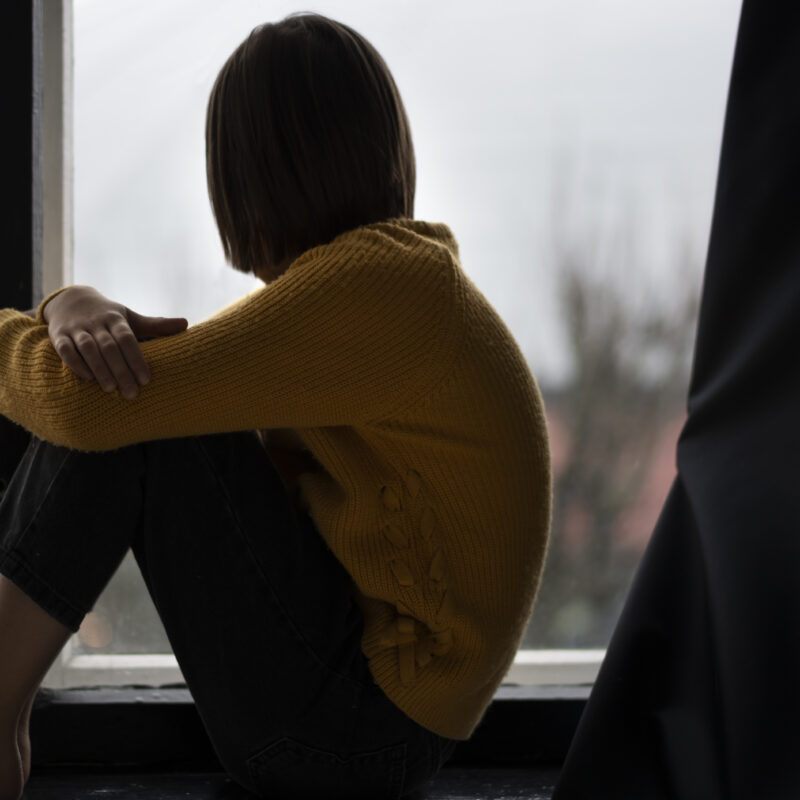 Почему среди людей мы чувствуем себя одиноко и что с этим делать?