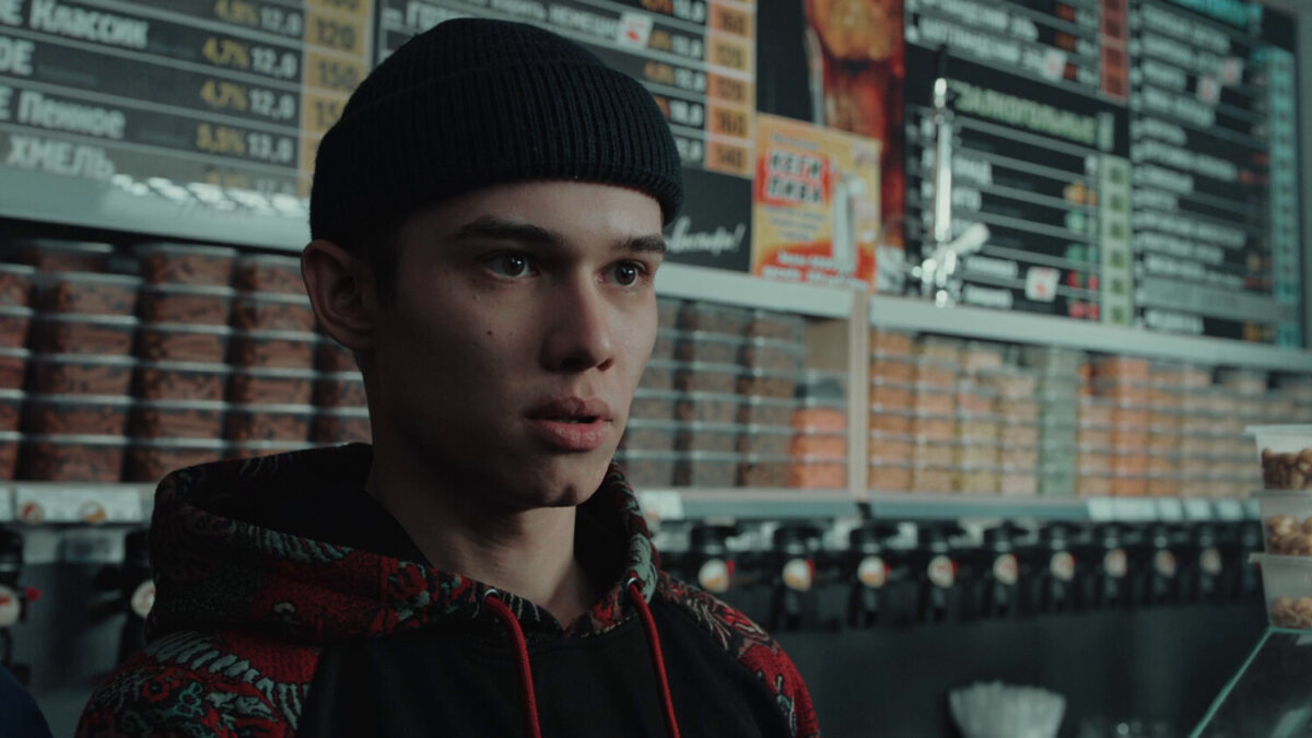 Кадр из сериала «Подслушано в Рыбинске» (2025).