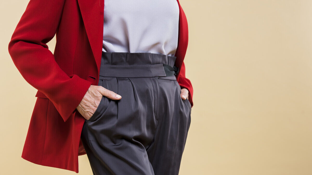 Какие цвета выбрать и что надеть на Новый год Огненной Лошади? Топ-10 образов