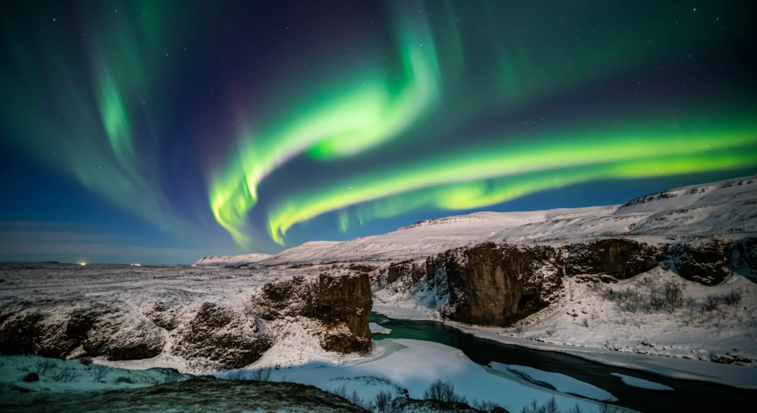 Что такое полярное сияние и где его увидеть в России