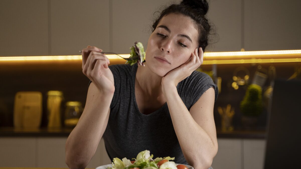 На нервах не ел двое суток: почему при стрессе пропадает аппетит?