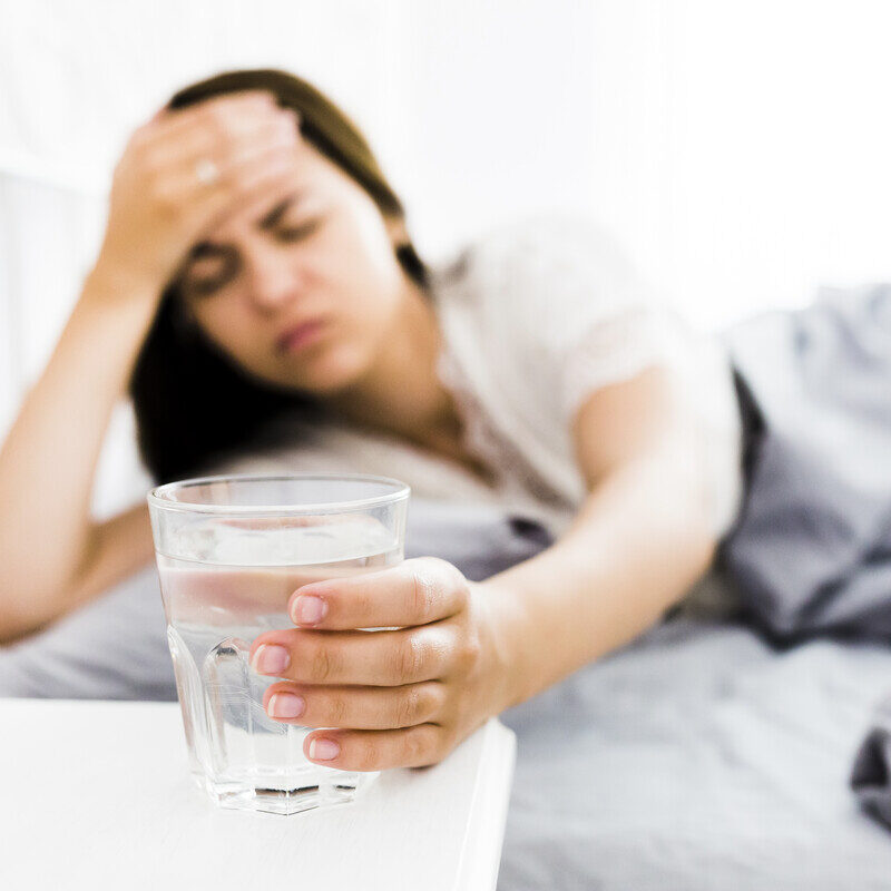 Как избавиться от похмелья: советы нутрициолога, топ-3 рецептов