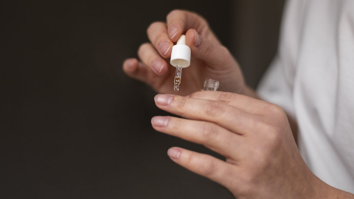 Инфекции и трещины! Как сделать маникюр самой и не навредить себе? Инструкция и правила безопасности