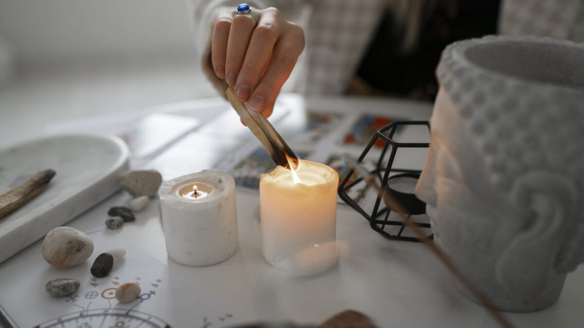 Львам снесёт голову, а Рыбы вспомнят о личных границах: гороскоп на сегодня, 19 января 2026 года