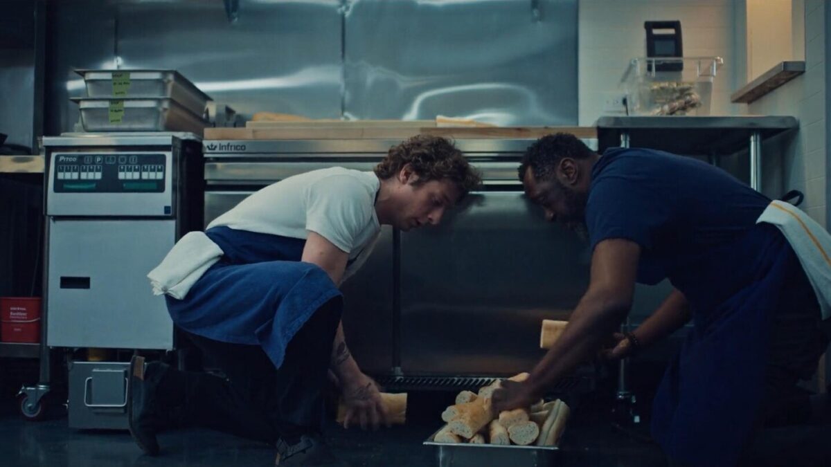 Кадр из сериала «Медведь», 3 сезон.