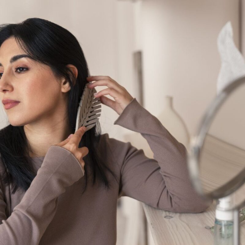 Для укладки, распутывания и на каждый день: как выбрать расчёску для волос? Подробная инструкция
