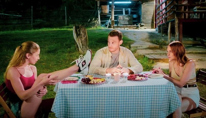 Кадр из сериала «Чистая правда» (2019-2021).