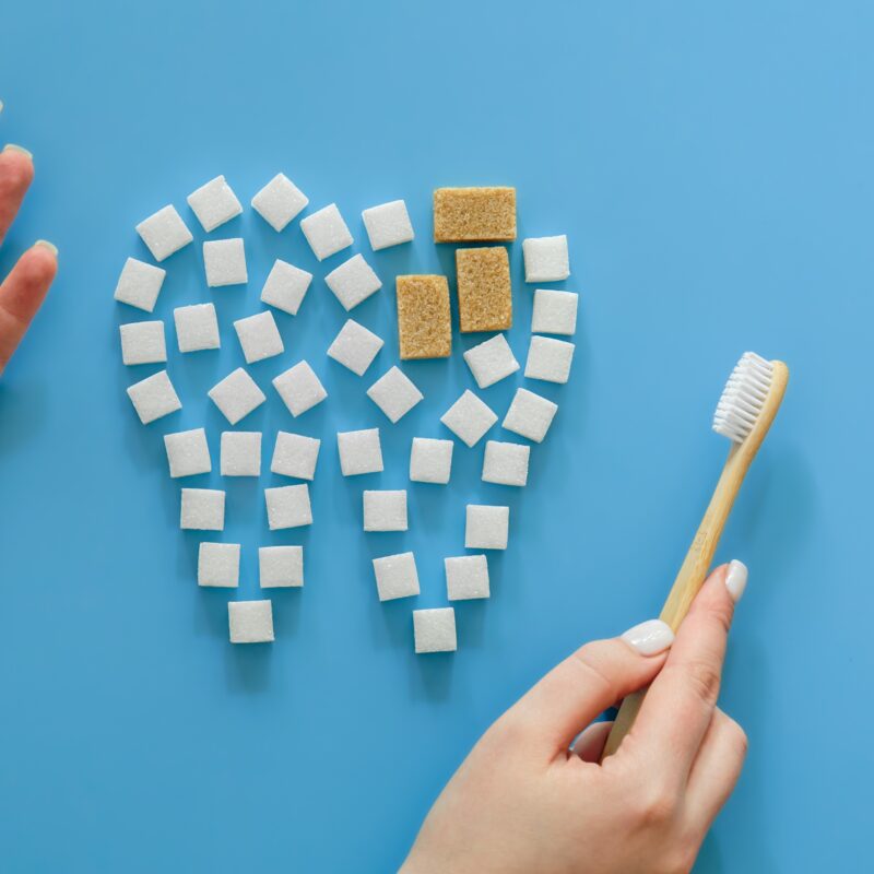 Уголь и сода не помогут? Как добиться «голливудской» улыбки дома