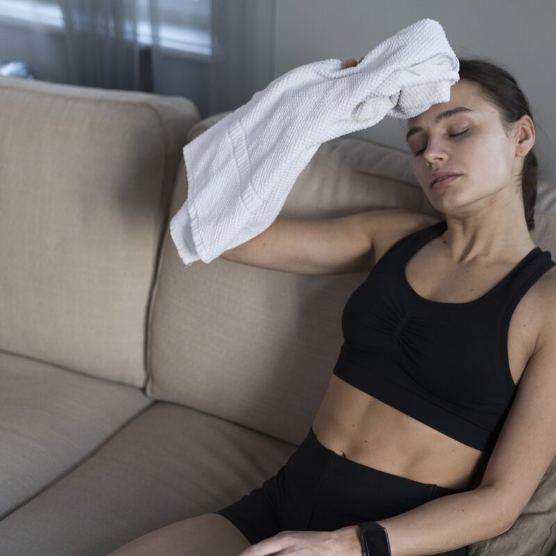 Я вечно мокрый! Что делать с повышенной потливостью?