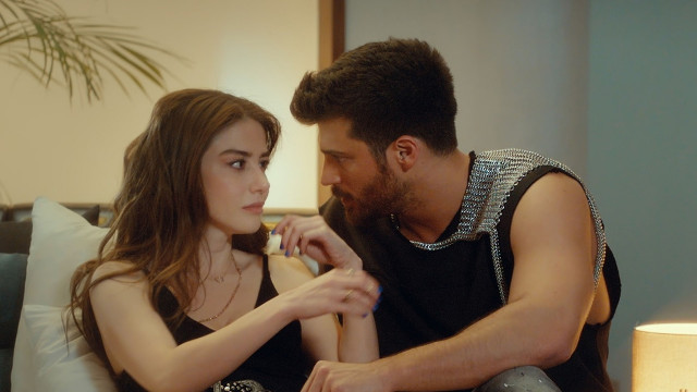 Кадр из сериала «Мистер ошибка» (2020).