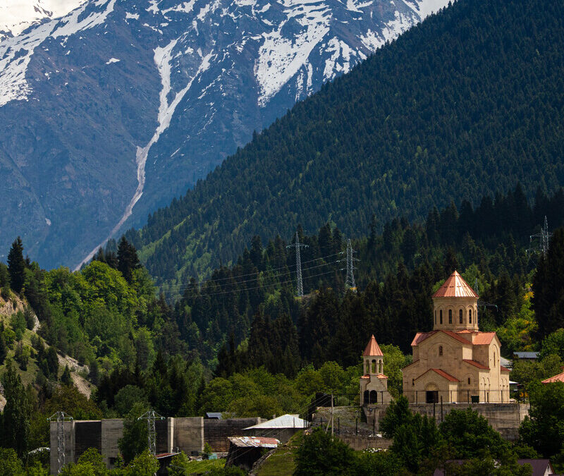 На машине особенно красиво: что посмотреть в Северной Осетии за три дня
