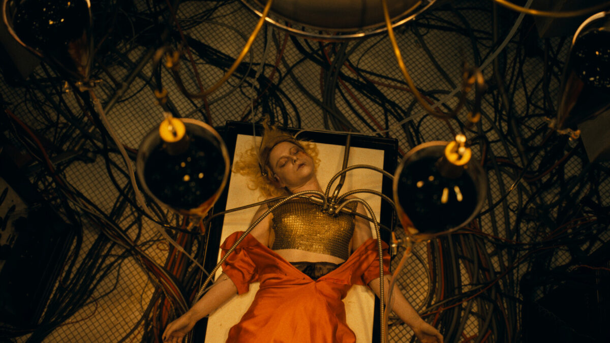 Кадр из фильма «Невеста» (2026).