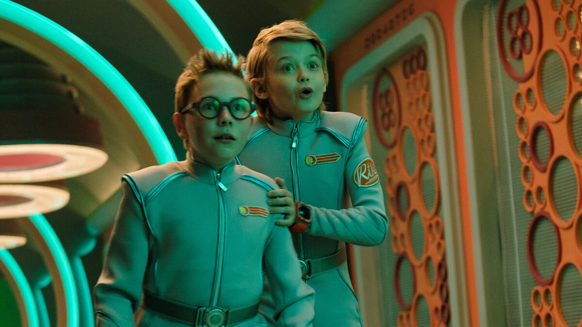 «Смешарики: Сквозь вселенные» 