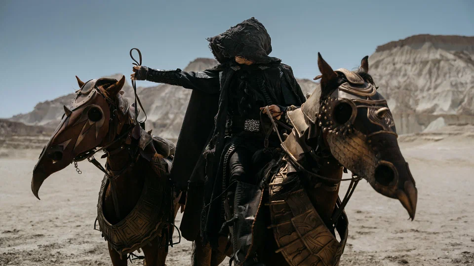 Кадр из сериала «Трудно быть богом».