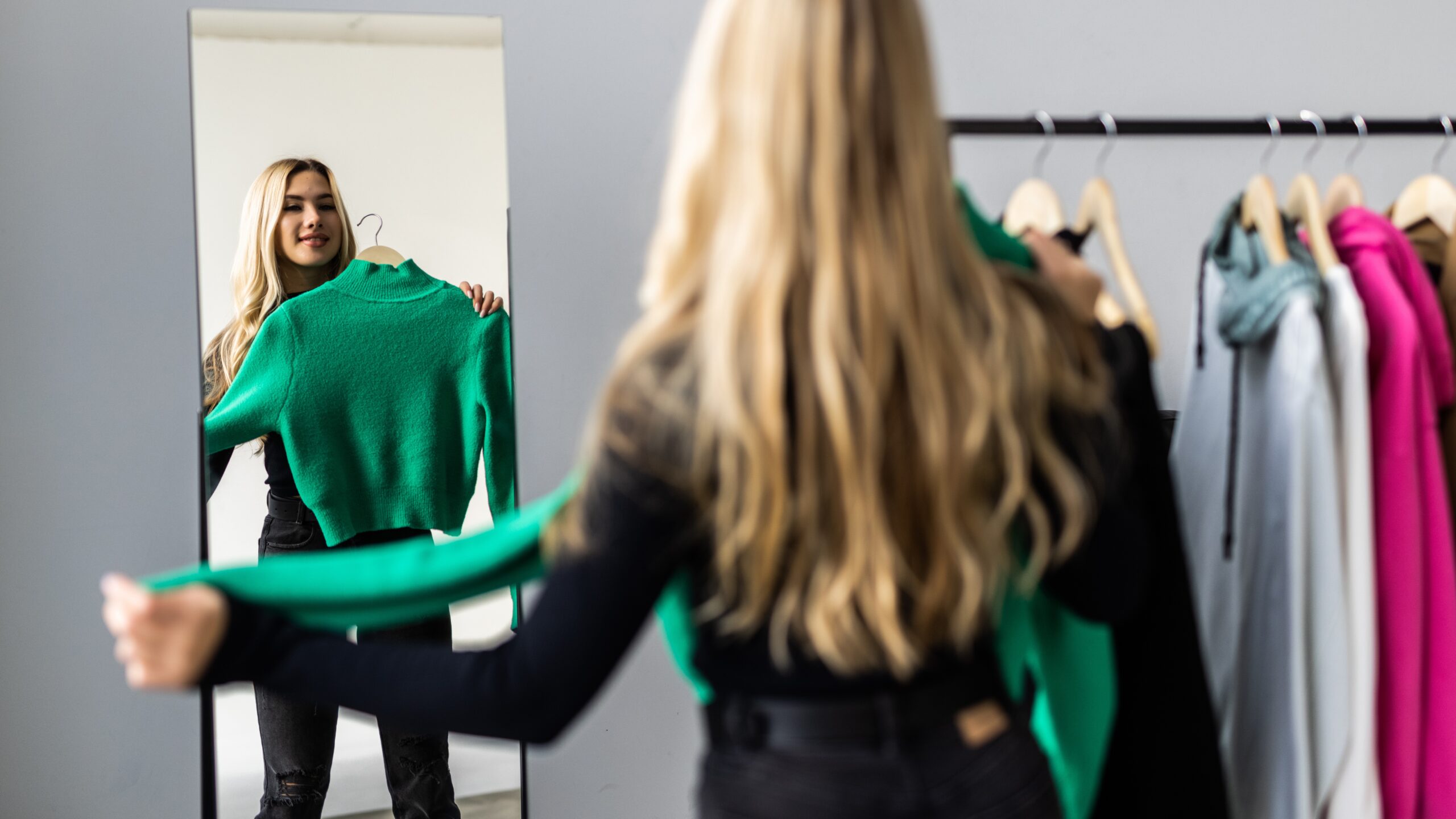 Образ за пять минут вместо часа у шкафа: как разложить вещи?