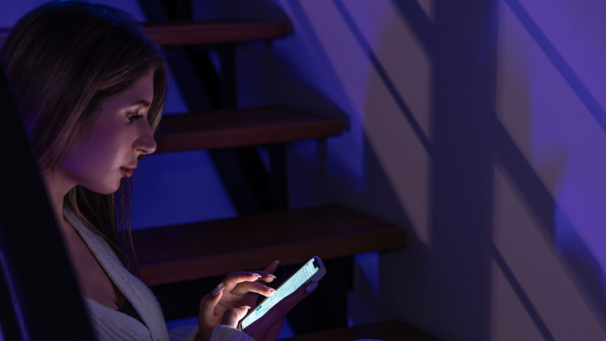 Прокрастинация перед сном: почему возникает и как избежать