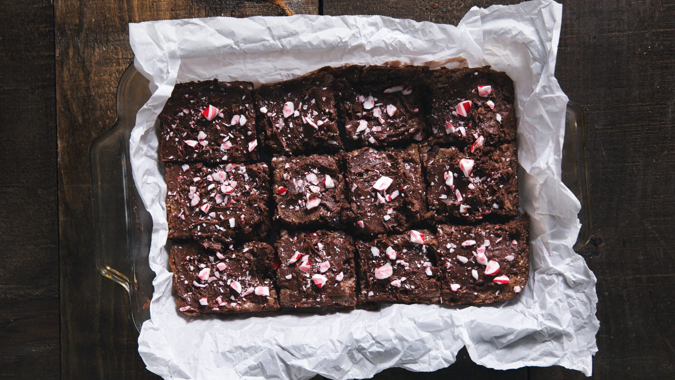 Шоколадка не виновата: как еда влияет на кожу – ответ дерматолога