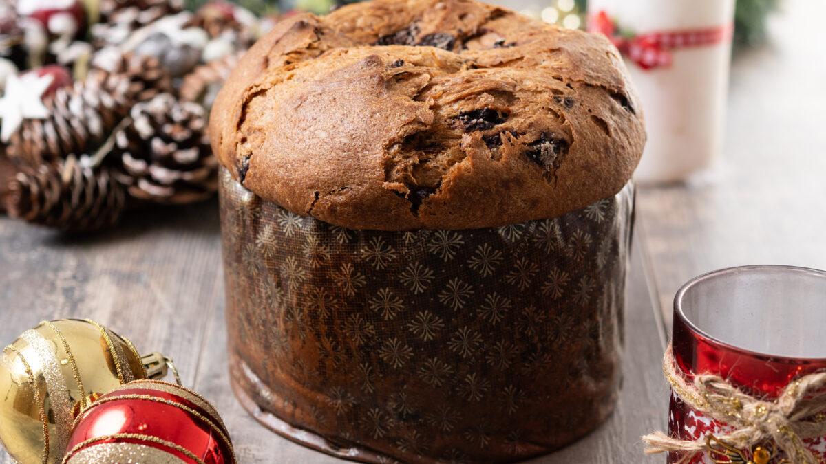 Пышные и ароматные: четыре рецепта кулича