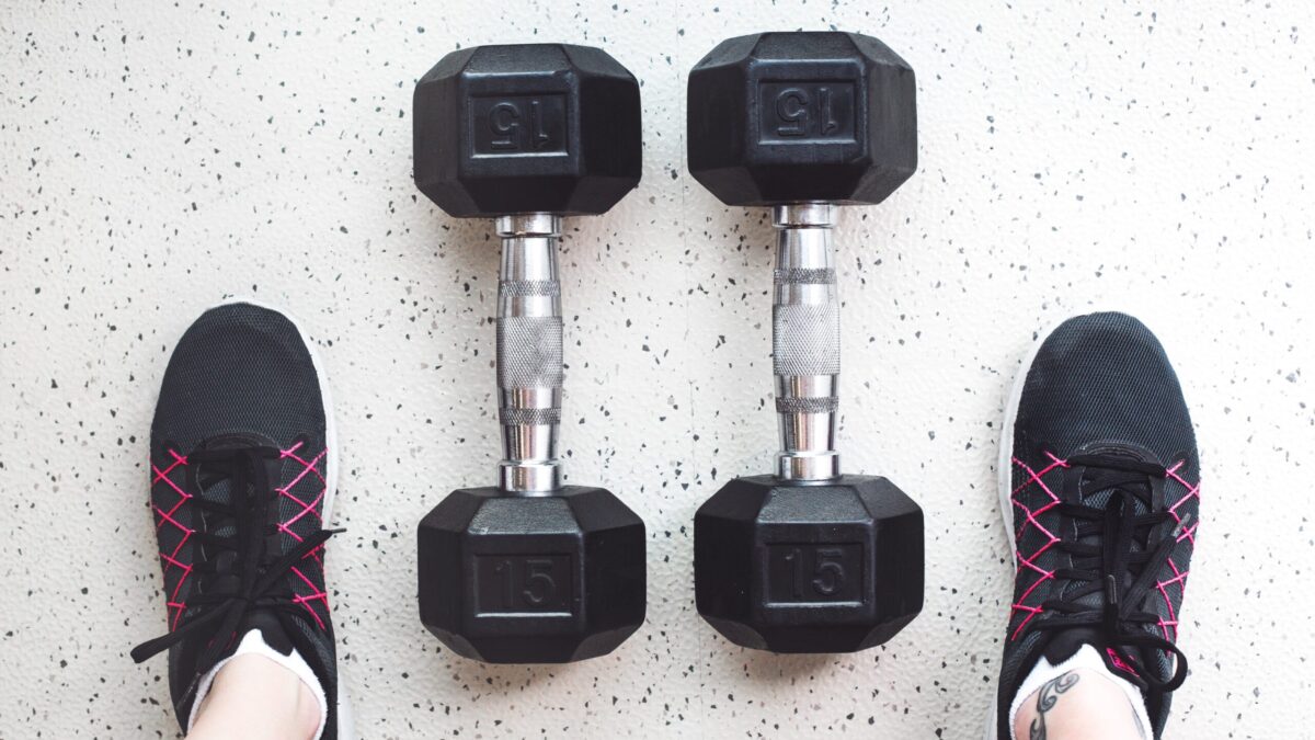 Первый раз в зале: с чего начать, что надеть и что делать?