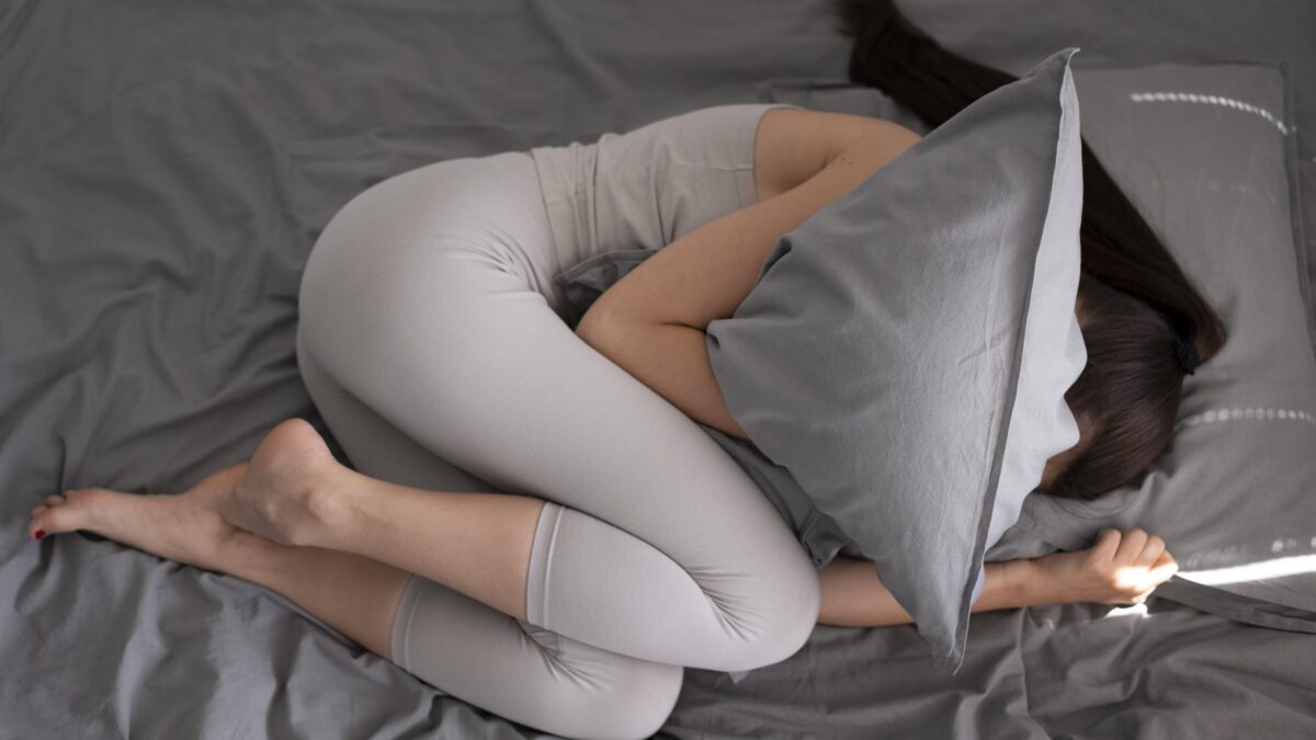 «Я чувствую себя отвратительно»: что такое лютеиновая фаза и как она влияет на женщин