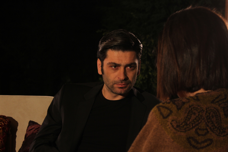 Кадр из сериала «Мафия не может править миром» (2015-2021)