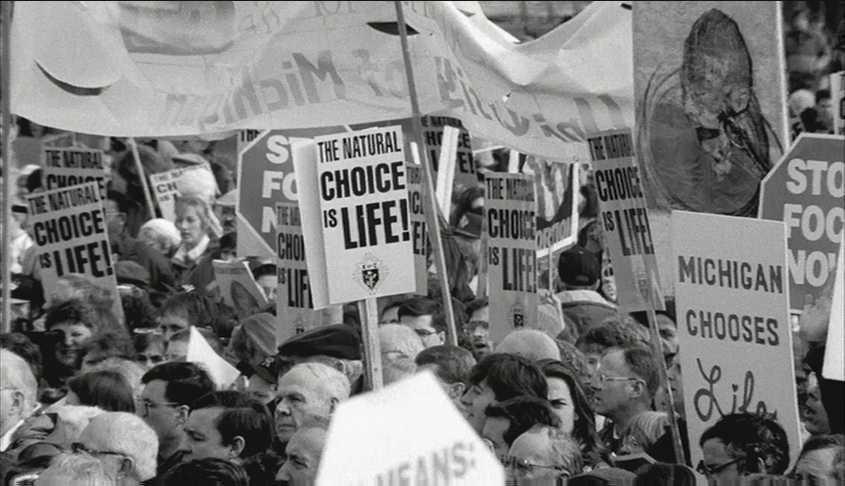 Кадр из фильма «Огненное озеро» , 2006.