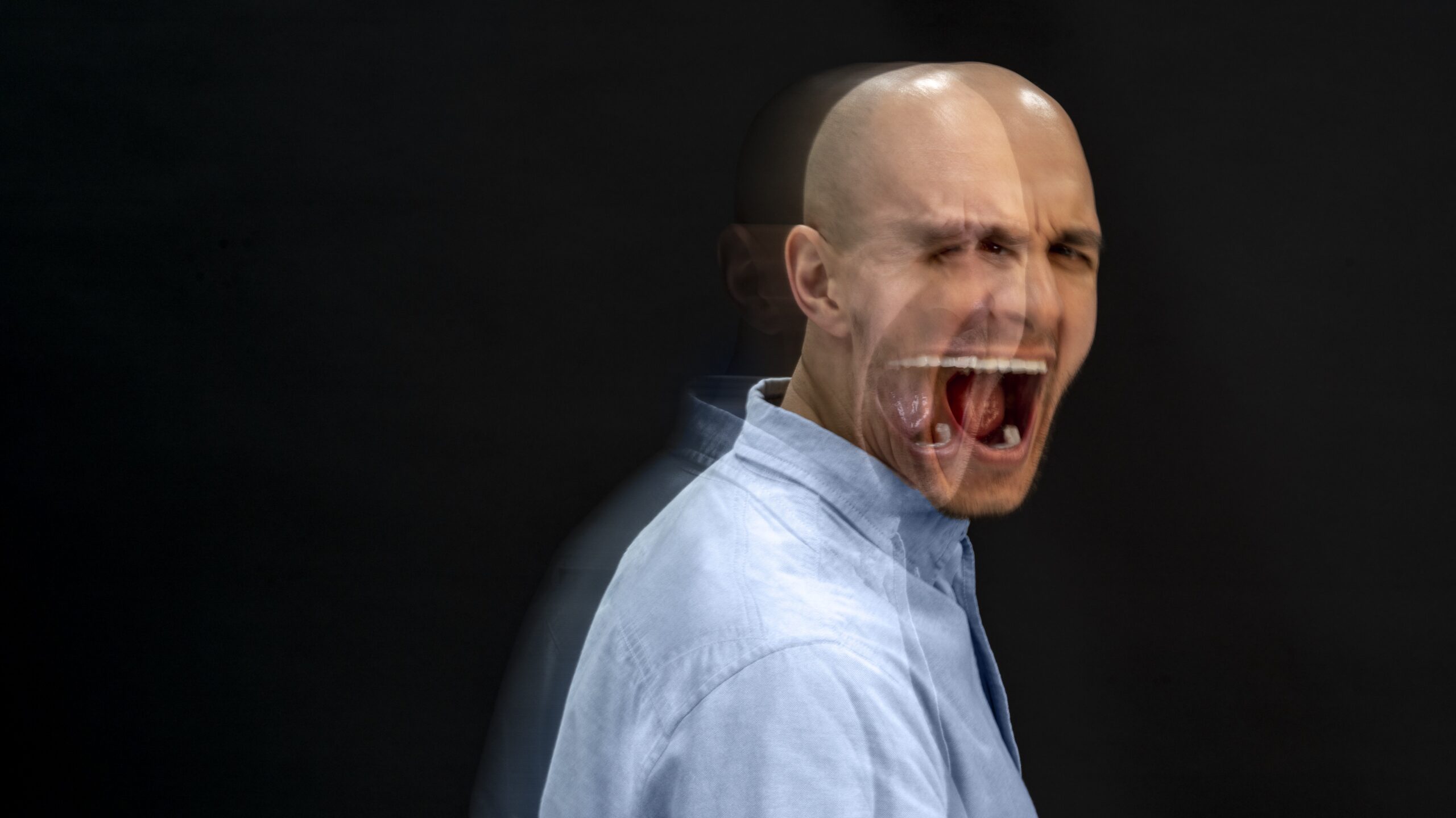 Вышла замуж за сталкера: почему жертвы привязываются к обидчикам?