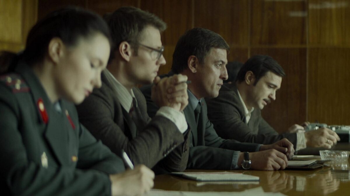 Кадр из сериала «Тень Чикатило», 2021.