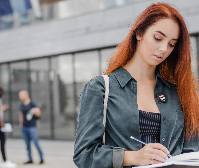 Не только на завод: как поступить в колледж в 2026 году после 9 и 11 классов? 