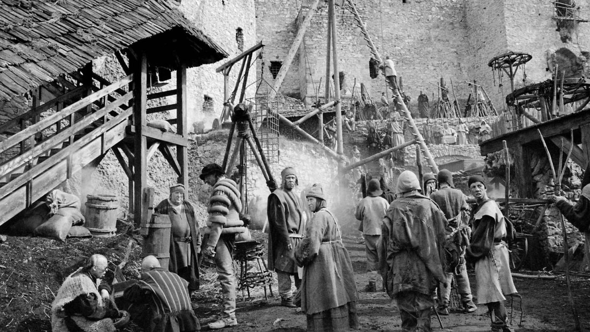 Кадр из фильма «Трудно быть богом», 2013.