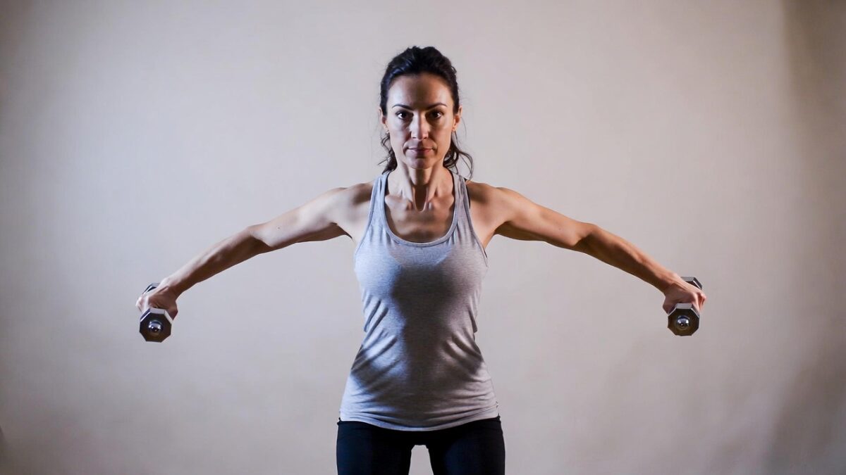 Упражнения для рук для женщин: топ лучших, техника, ошибки