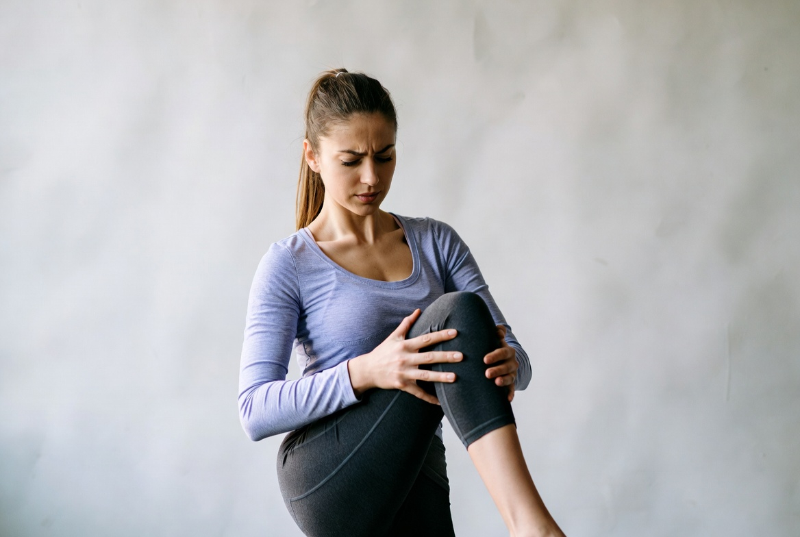 Весь день, как на ходулях: какие ошибки совершают новички в зале и что делать, когда всё болит