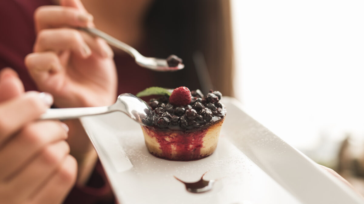 Простые и полезные сладости дома: топ-6 рецептов от нутрициолога