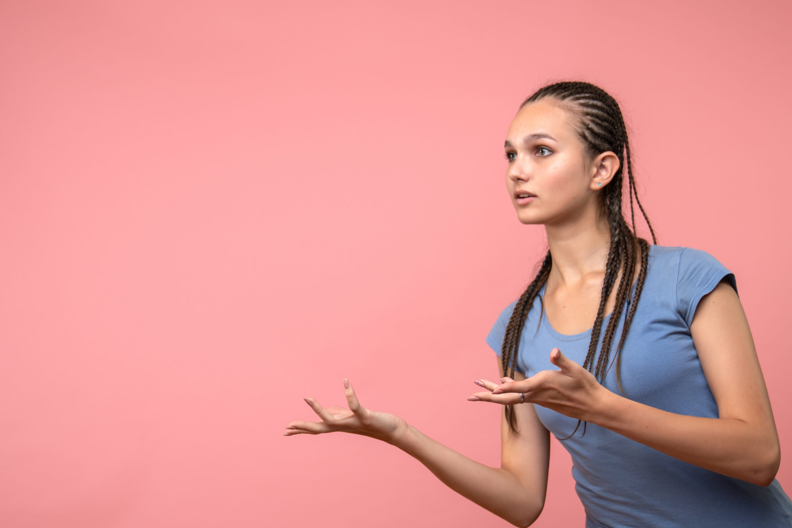 О чем говорит тело: карта телесных сигналов – от челюсти до ног. Советы психолога