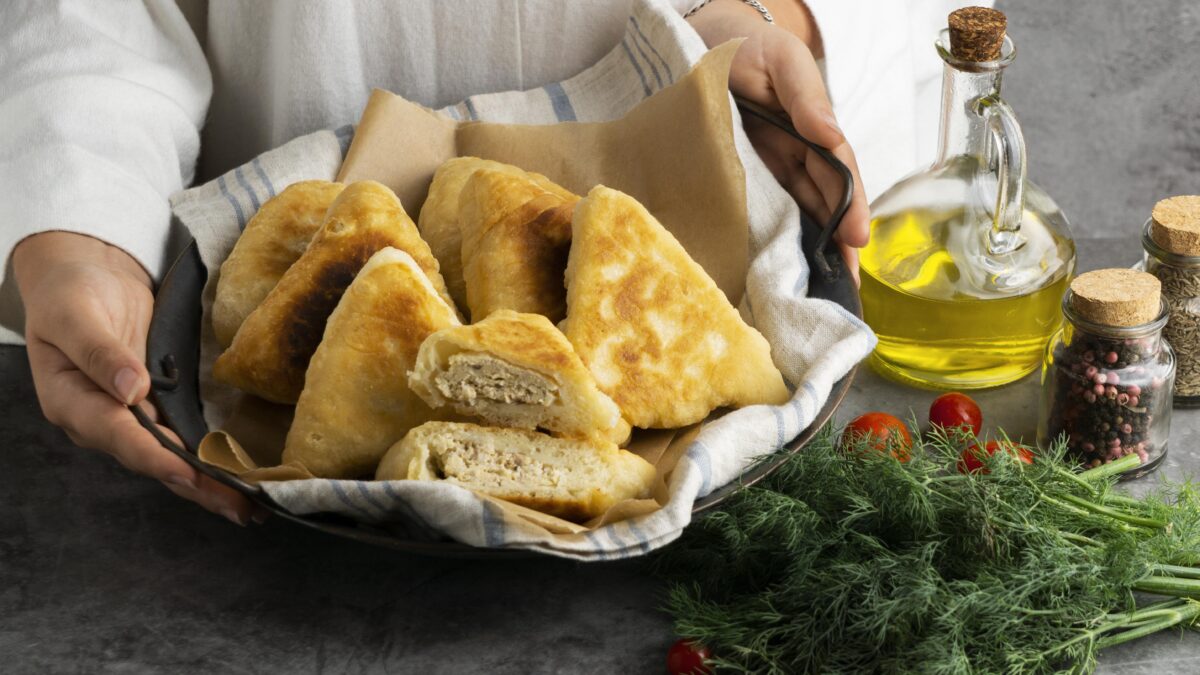 Не отличишь от бабушкиных: как приготовить любимые блюда из детства