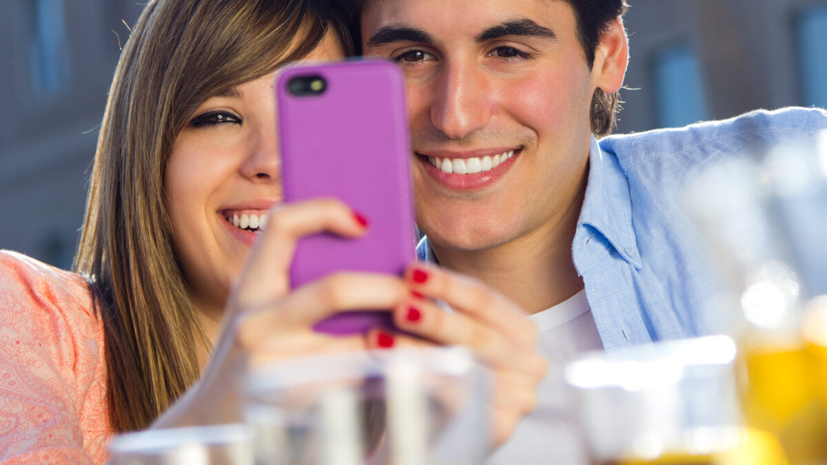 Свайп влево: что нужно знать сразу о приложениях для знакомств, чтобы потом не расстраиваться