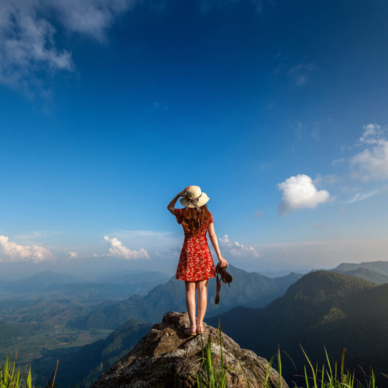 Где в России нет связи: 6 мест, куда сбегают уставшие от уведомлений (и это не только горы)